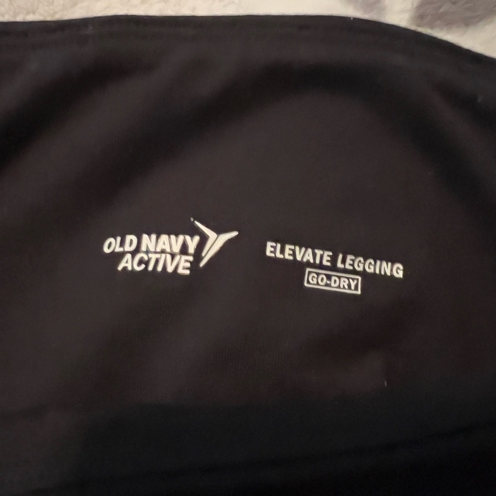 old navy active leggings - Picture 2 of 2